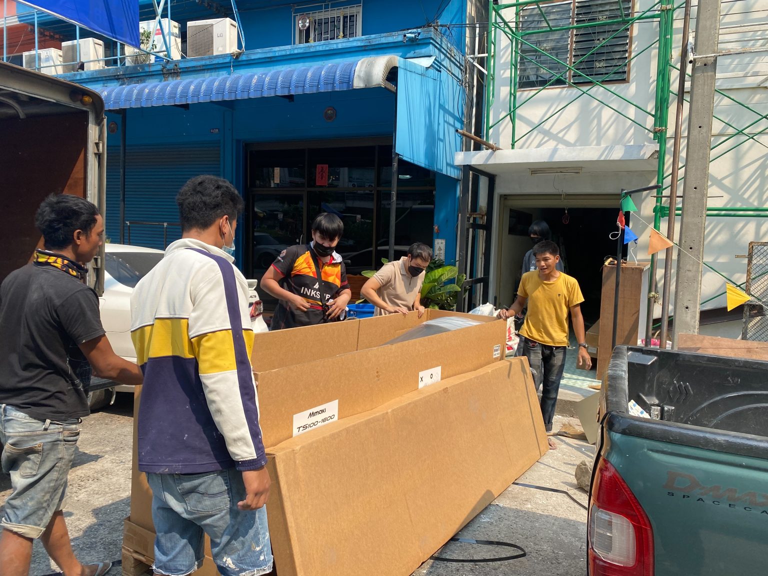 บริการจัดส่งเครื่องปริ้นเสื้อ ts100-1600